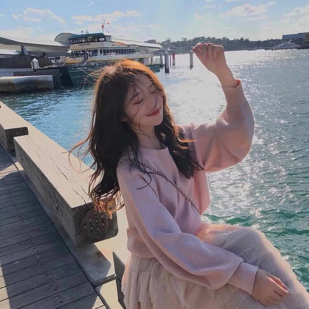 隔壁的女孩 海报